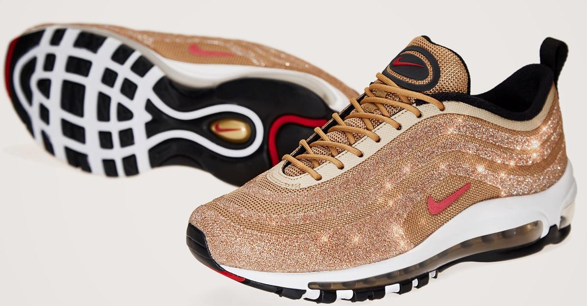 Microprocessor Alfabetische volgorde Traditie Nike tovert de Air Max 97 om tot een gouden sneaker mét echte kristallen