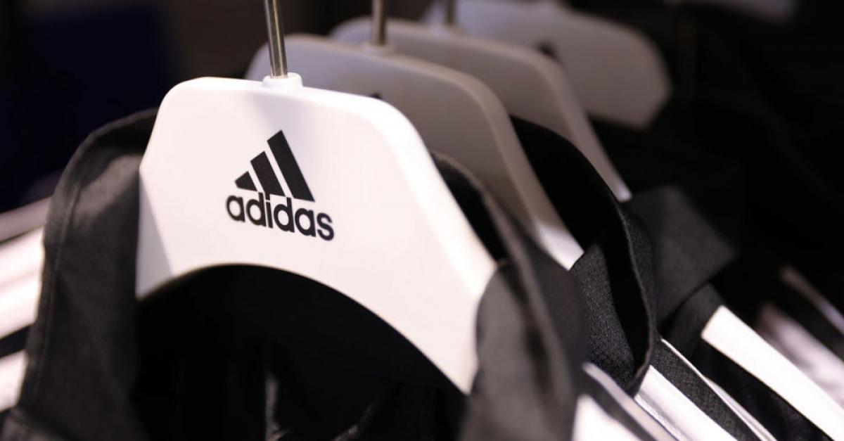Springplank Aas Master diploma Adidas is het meest duurzame beursgenoteerd modebedrijf