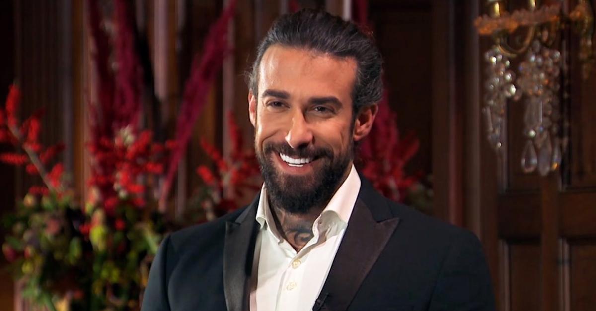 van mening zijn verlangen partitie Fabrizio deelde in 'De Bachelor' laatste roos uit, maar vond de liefde niet van mening zijn verlangen partitie Fabrizio deelde in 'De Bachelor' laatste roos uit, maar vond de liefde niet