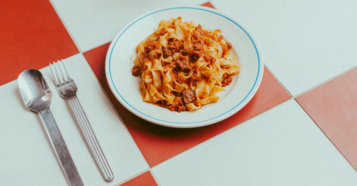 helikopter Kan weerstaan sokken Zo maak je de beste pasta al ragù: 'Noem het geen spaghetti bolognaise'
