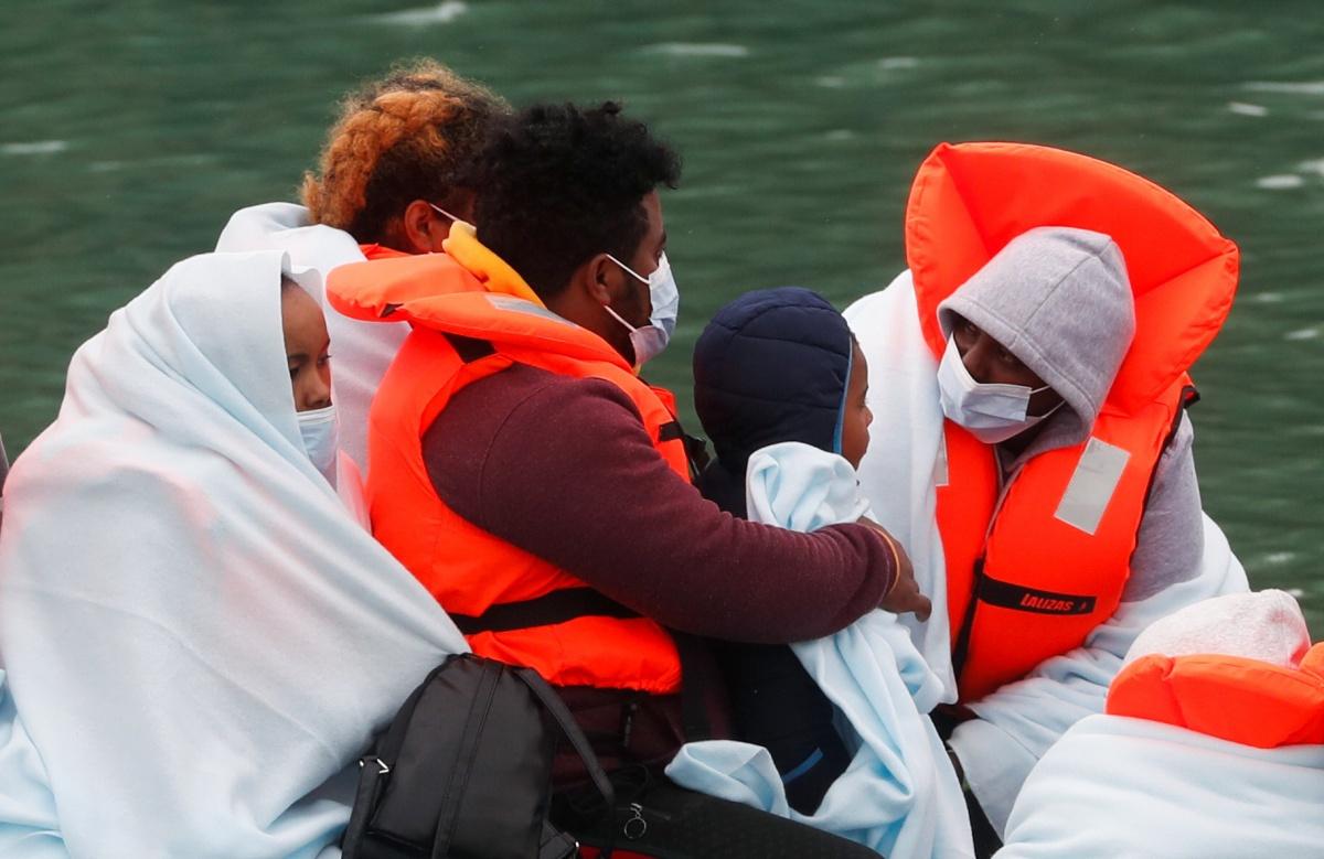 Meer Dan Tachtig Migranten Gered Op Kanaal Onderweg Naar Engeland