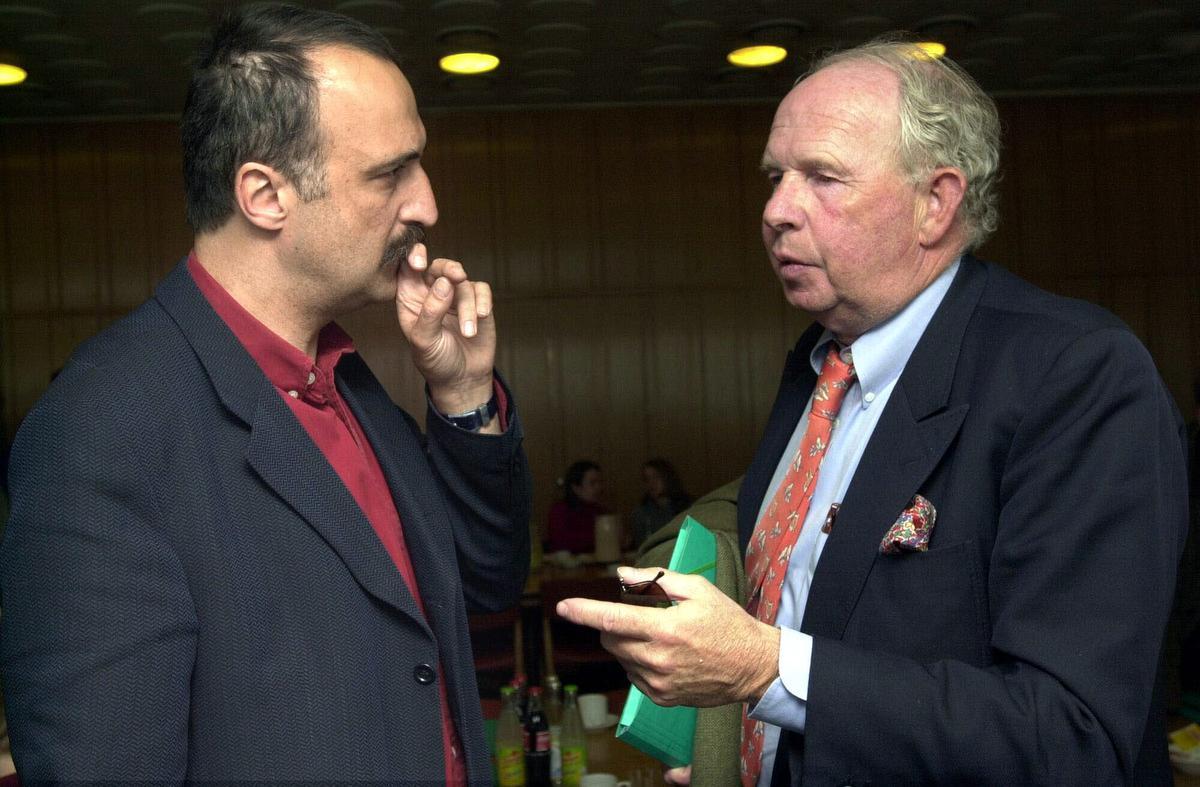 In het gezelschap van toenmalig Minister voor Energie Olivier Deleuze bij een bezoek aan een windkrachtpark in Kopenhagen, in 2002.© BELGA