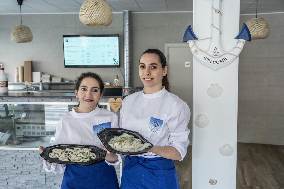 Le sorelle italiane aprono fish and chips nel cuore del Roeselare: “Lavoriamo con il pesce freschissimo e facciamo tutto da sole”
