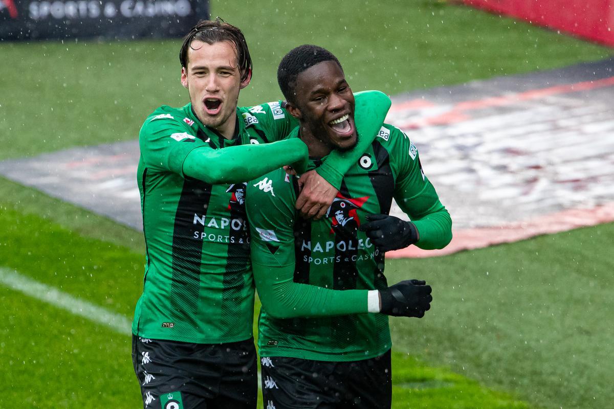 Ike Ugbo (Cercle) viert zijn overwinning na zijn eerste doelpunt.©KURT DESPLENTER BELGA