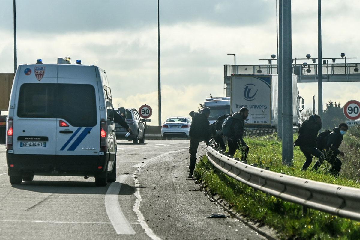 Bijna 250 Migranten Gered Die Kanaal Wilden Oversteken