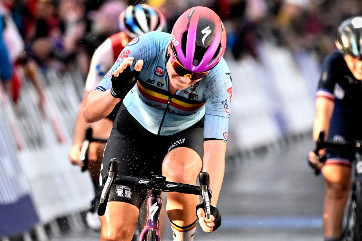 Lotte Kopecky ist die erste Belgierin, die seit 1994 eine Medaille bei Radweltmeisterschaften gewonnen hat
