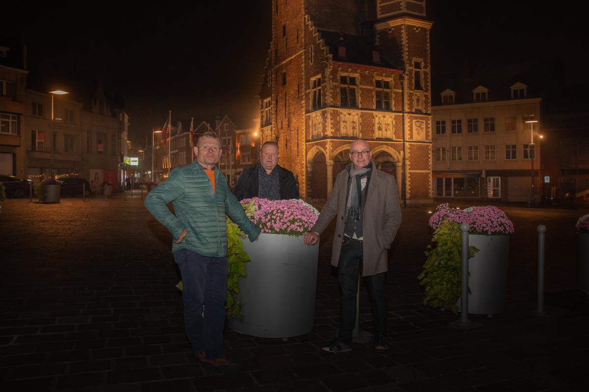 Kerstmarkt rond Hallentoren op 10 en 11 december “We hebben gevraagd aan de standen om creatief