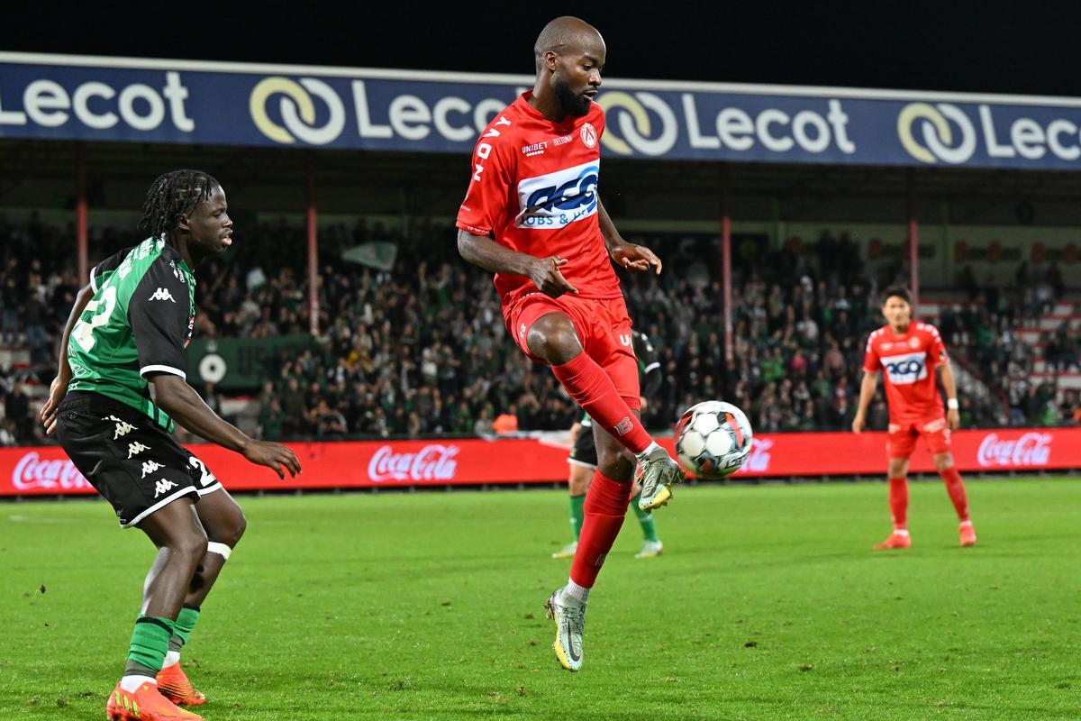 Officieel: Enfant Terrible Didier Lamkel Zé (KV Kortrijk) Naar ...