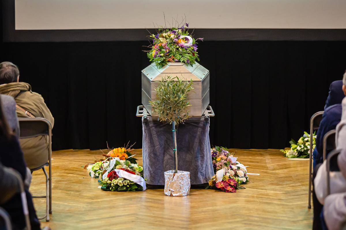 Brugse Tarieven Voor Het Begraven Van Overledenen Wijzigen Drastisch