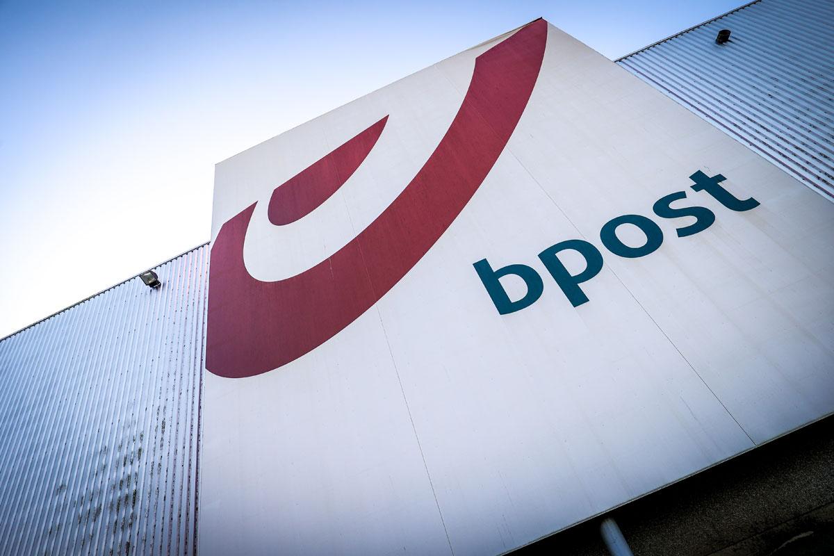 bpost logo