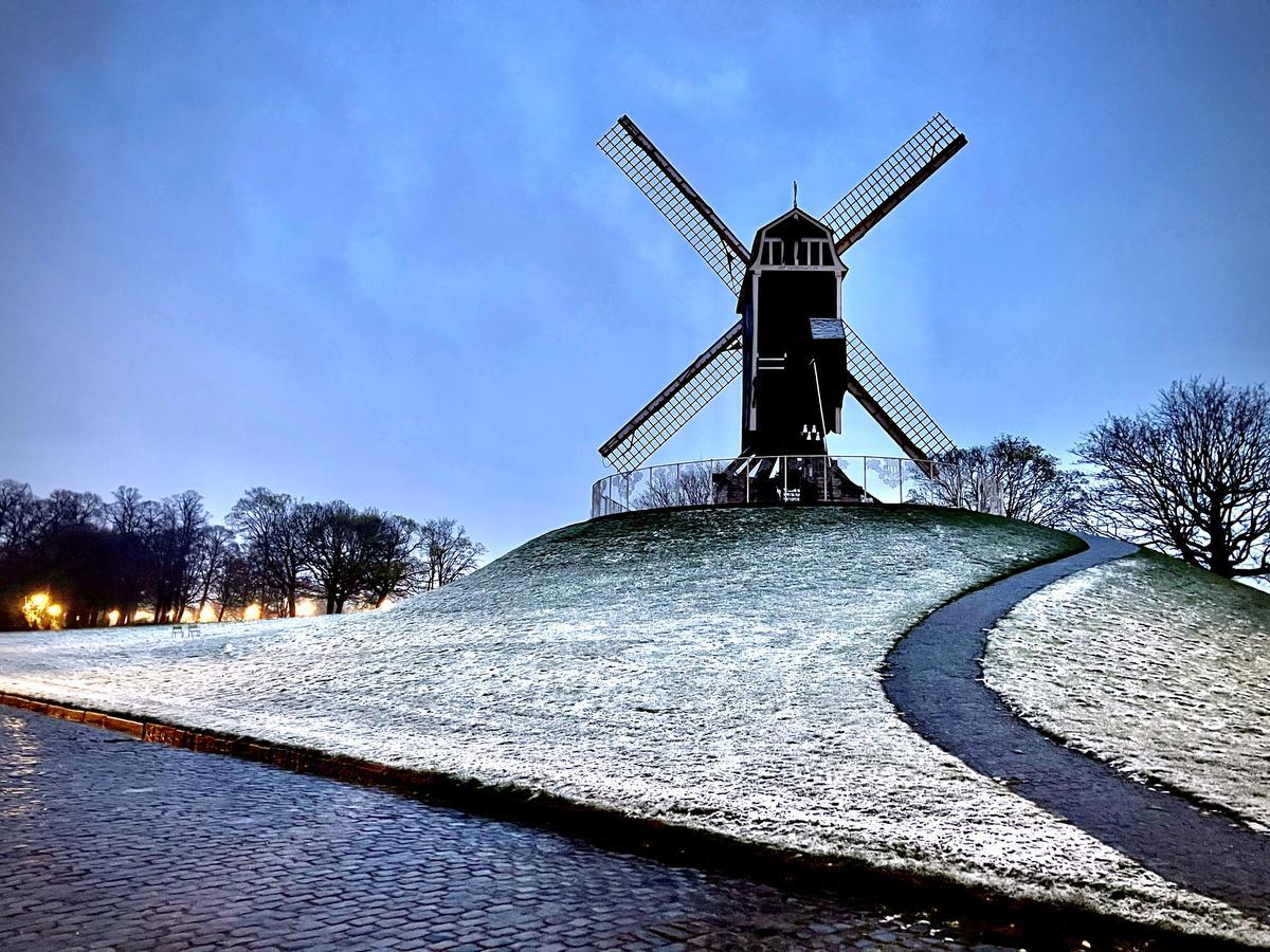 Winterprik Zorgt Voor Dun Laagje Sneeuw, Voorlopig Geen Problemen Op De ...