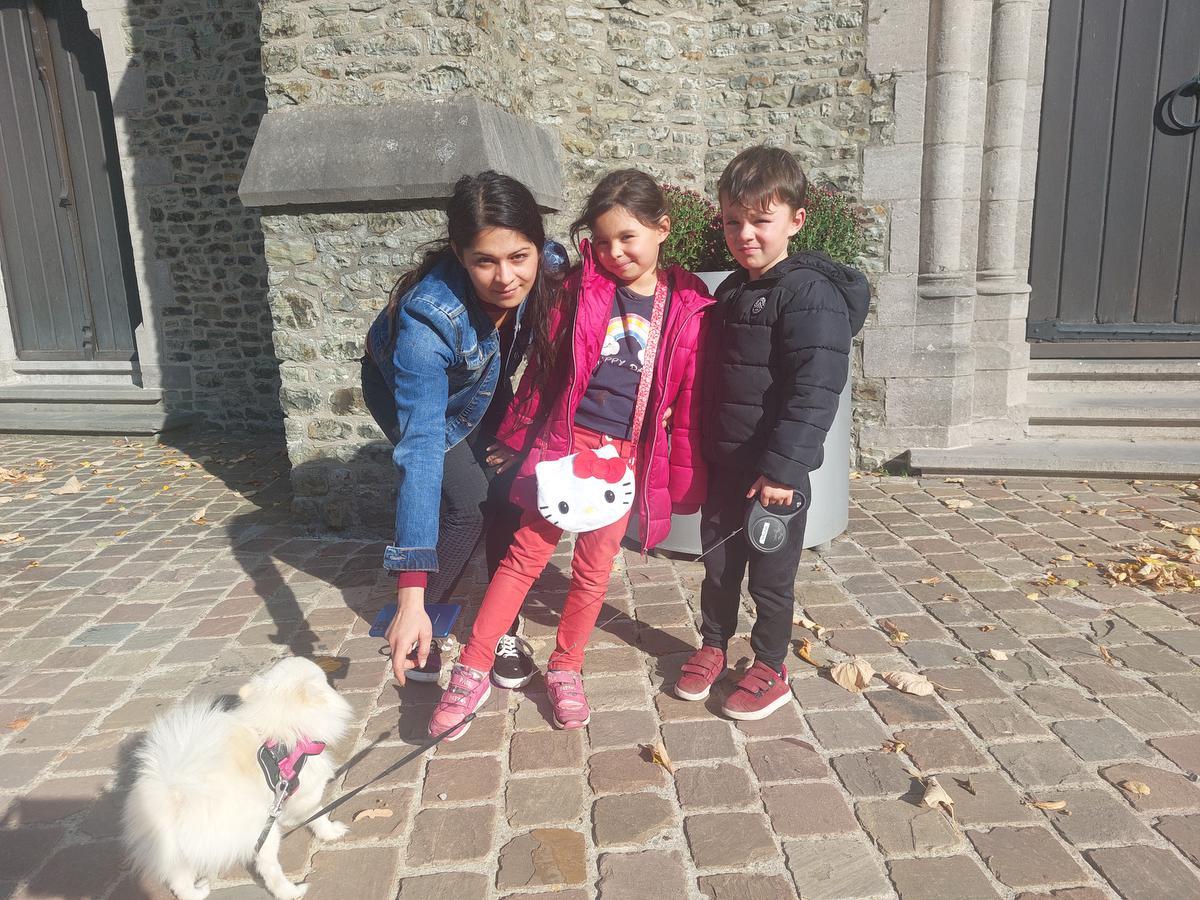 Radmila uit huis gezet in Ruiselede met haar twee kinderen: “Het enige ...