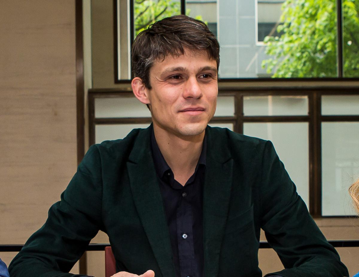 Vlaams jeugdminister en Dammenaar Benjamin Dalle vraagt in coronatijd