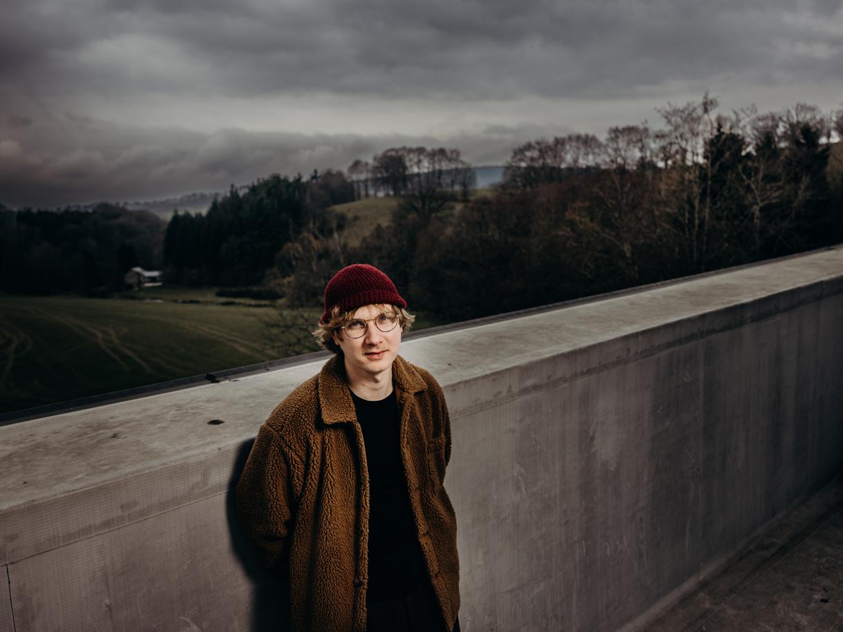 Isaac Roux De Nieuwe Lichting-winnaar Isaac Roux babbelde met Paul McCartney in ...