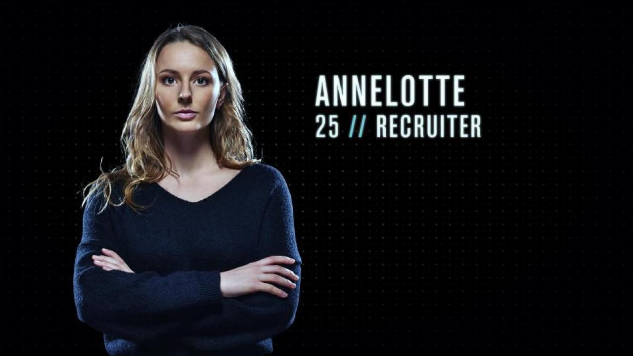 Annelotte (25) - Recruiter uit Dilbeek: “Ik zou een goede Mol zijn omdat ik wel talent heb voor manipulatie. Ik kan ook ver gaan om iemand zijn of haar drijfveer te kennen.”