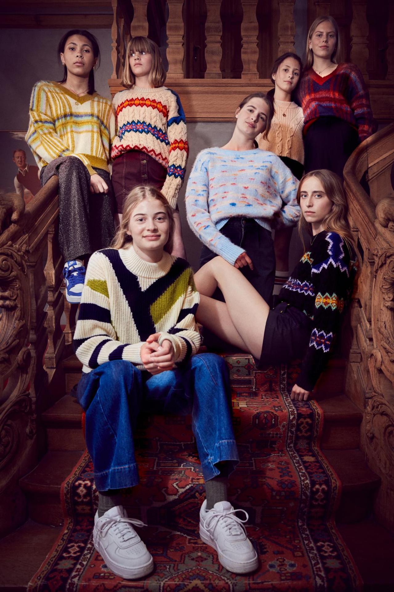 Leuke truien en basic broeken in een vrolijke kleurenmix, van het Belgische tienermerk Indee.