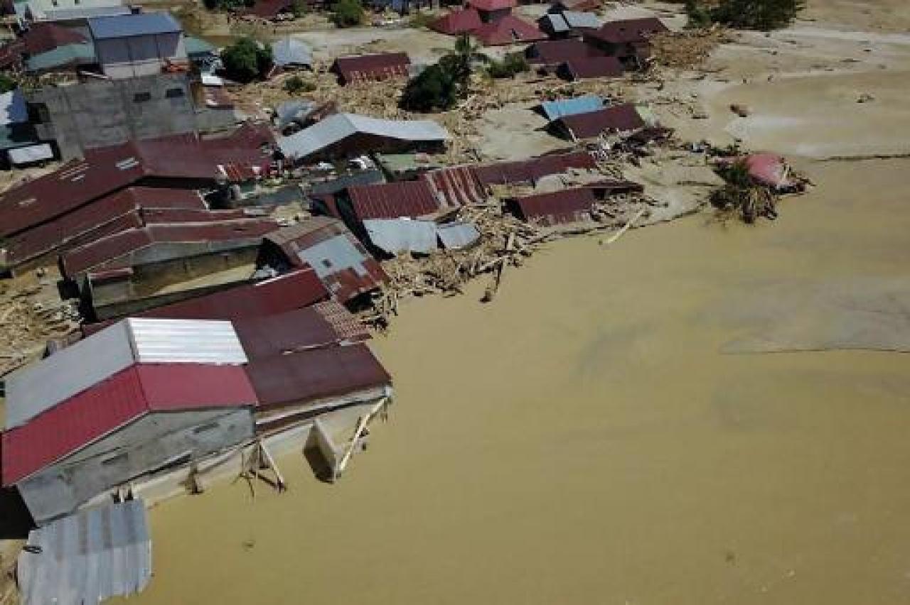 Al 36 doden door overstromingen in Indonesië