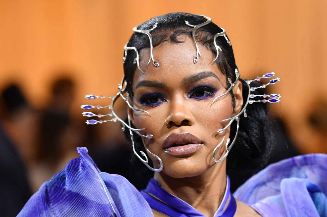 US singer-songwriter Teyana Taylor arrives for the 2022 Met Gala at the Metropolitan Museum of Art on May 2, 2022, in New York. - The Gala raises money for the Metropolitan Museum of Art's Costume Institute. The Gala's 2022 theme is "In America: An Anthology of Fashion". (Photo by ANGELA WEISS / AFP)