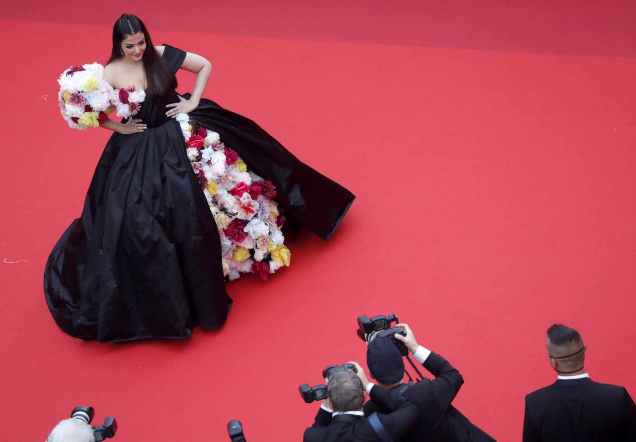 CANNES, FRANCE - MAY 18: Aishwarya Rai attends the screening of "Top Gun: Maverick" during the 75th annual Cannes film festival at Palais des Festivals on May 18, 2022 in Cannes, France. (Photo by Pool/Getty Images)