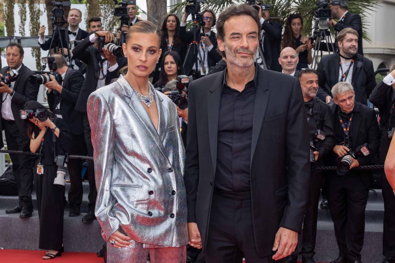 CANNES, FRANCE - MAY 18: (L-R) Sveva Alviti and Anthony Delon attend the screening of "Top Gun: Maverick" during the 75th annual Cannes film festival at Palais des Festivals on May 18, 2022 in Cannes, France. (Photo by Marc Piasecki/FilmMagic)