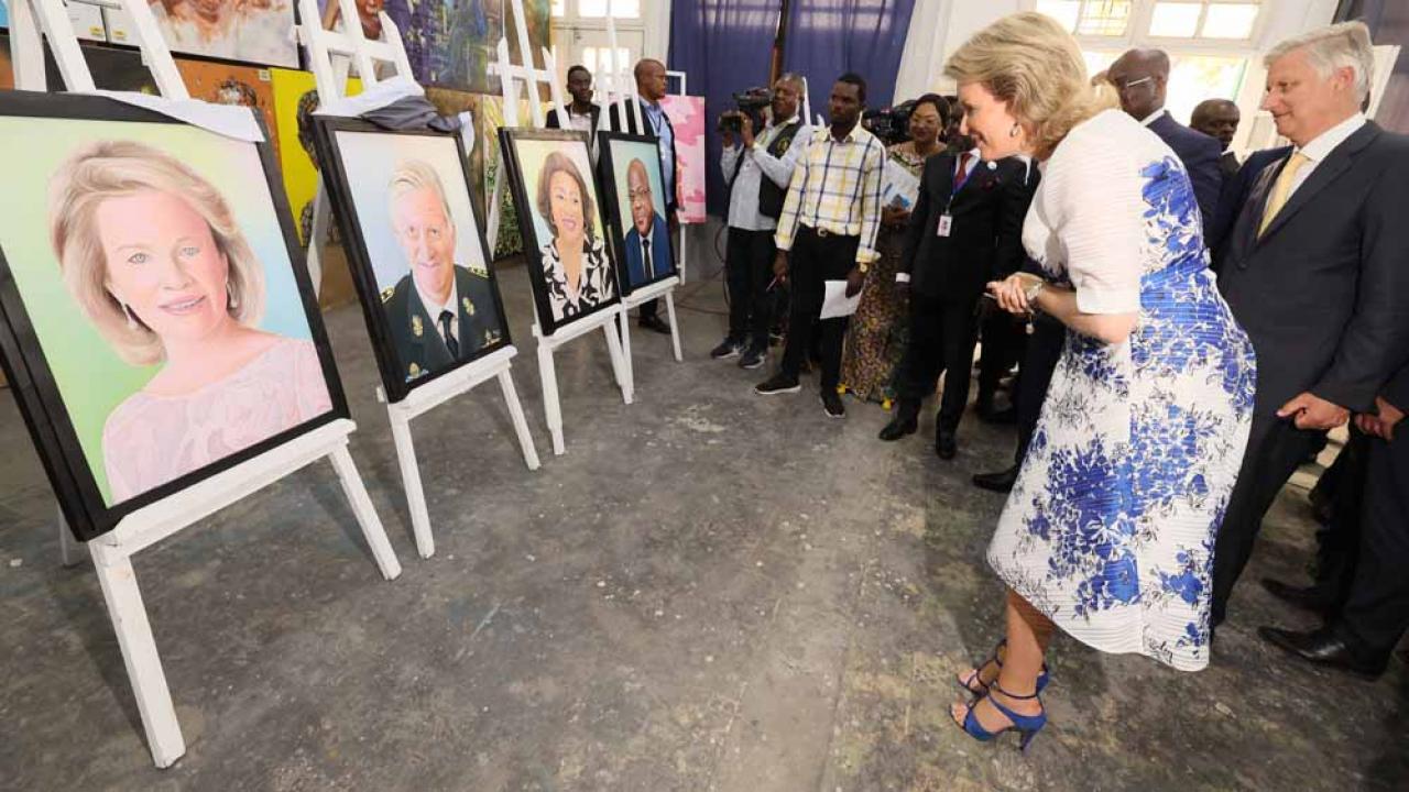 Queen Mathilde of Belgium and King Philippe - Filip of Belgium meet artists at a sculpture and painting workshop at the Academie des Beaux-Arts, during an official visit of the Belgian Royal couple to the Democratic Republic of Congo, Thursday 09 June 2022, in Kinshasa. The Belgian King and Queen will be visiting Kinshasa, Lubumbashi and Bukavu from June 7th to June 13th.
BELGA PHOTO NICOLAS MAETERLINCK