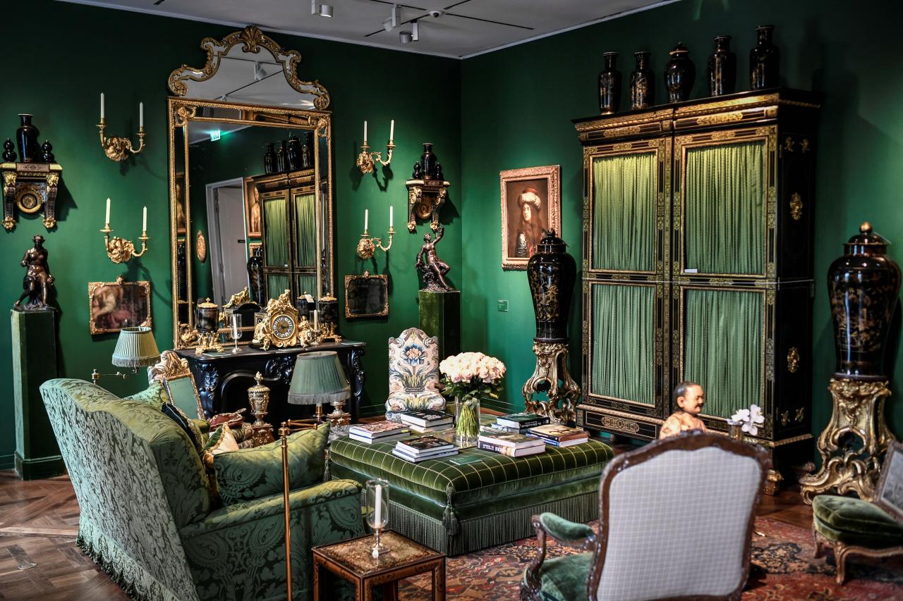 A photograph shows part of the personal collection of late French fashion designer Hubert de Givenchy displayed prior to the auction at Christie's auction house in Paris on June 8, 2022. - The interiors of the Hotel d'Orrouer and the Manoir Du Jonchet, from which the collection comes, have been recreated (14 rooms), as well as the French formal gardens of the Manoir du Jonchet. (Photo by STEPHANE DE SAKUTIN / AFP)
