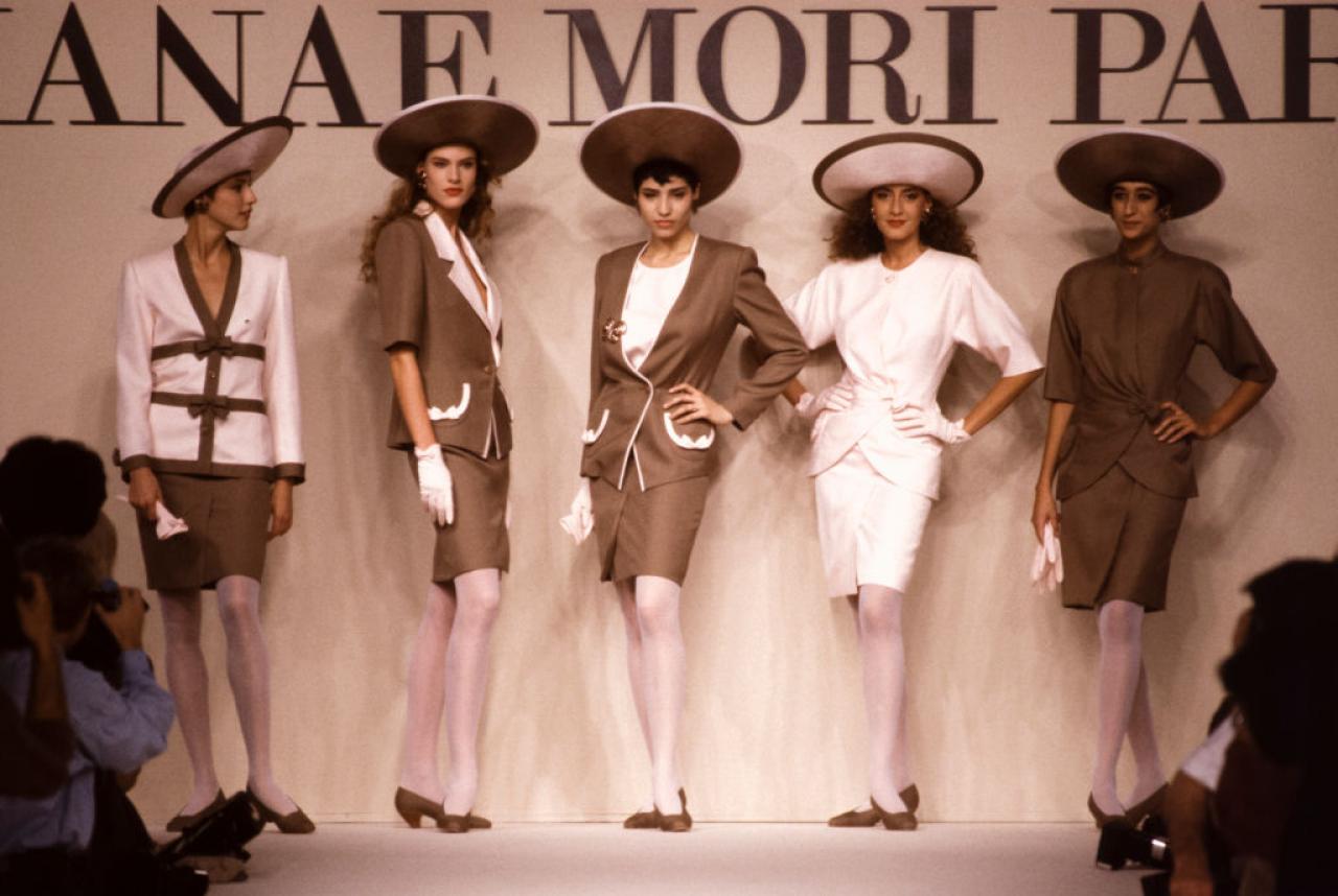 Hanae Mori Lente 1990