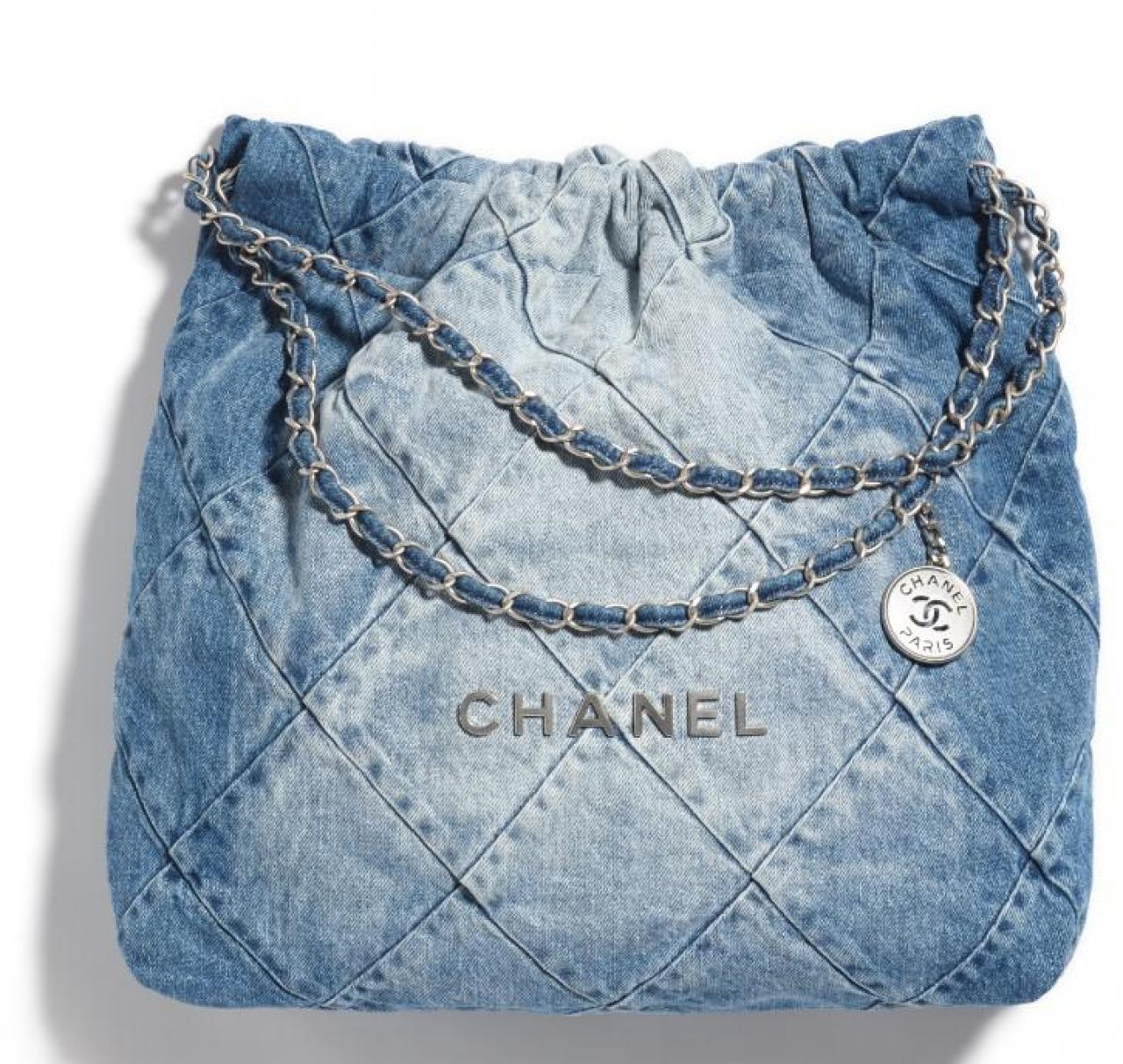 Jeanstas van Chanel (prijs op aanvraag).
