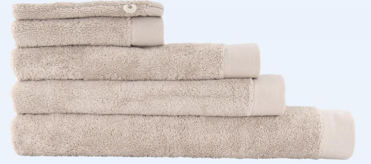 Extra zachte handdoeken in hotelkwaliteit, 670 g/m2 - vanaf € 6,50 - Hema.