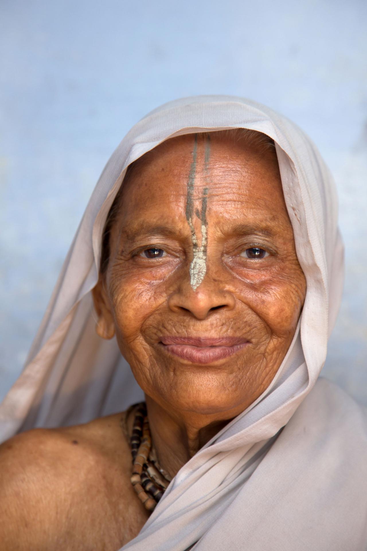 Portrait de Lalita à l'ashram de Meera Sahbhagni