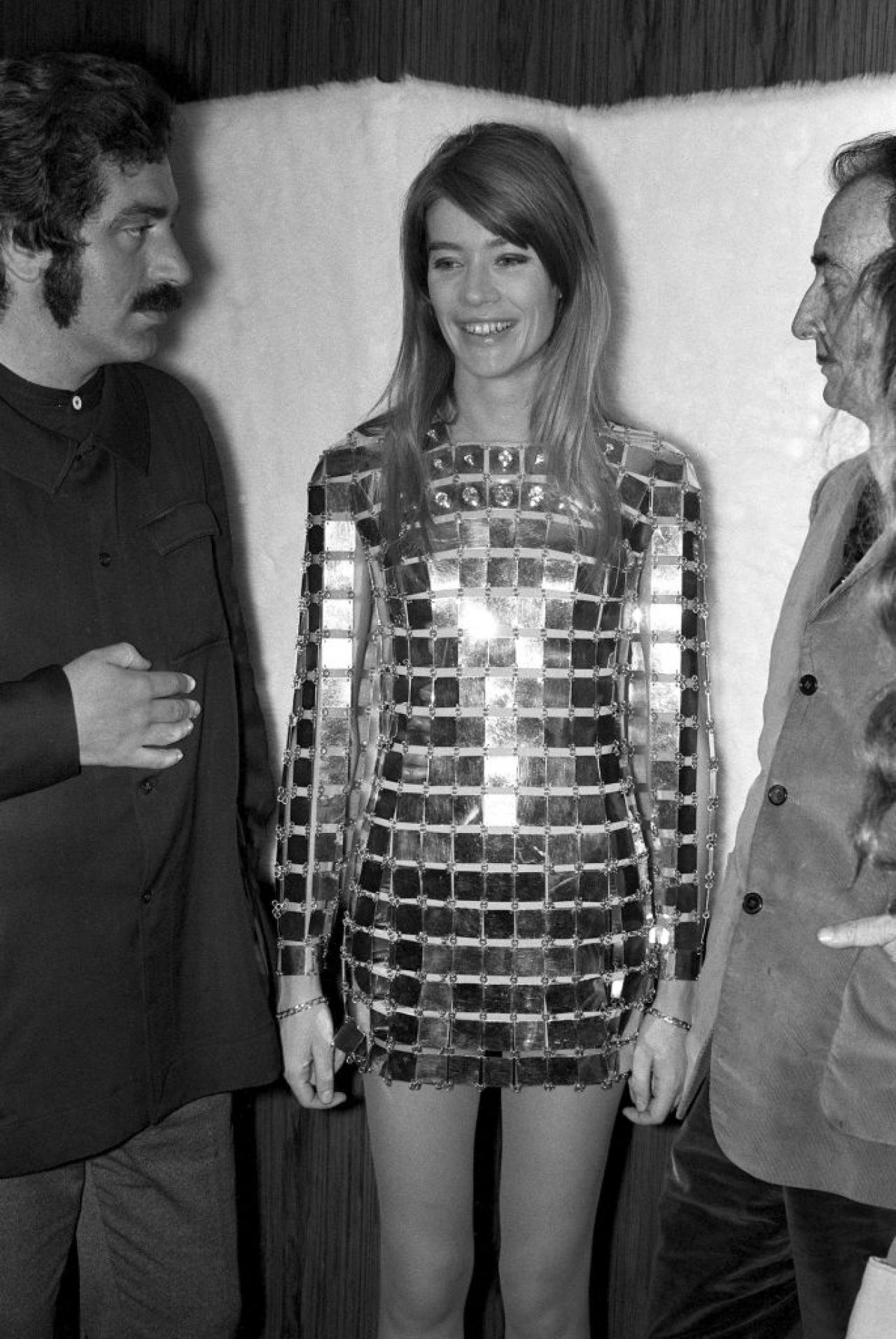 Françoise Hardy et Salvador Dali en Paco Rabanne en mai 1968.