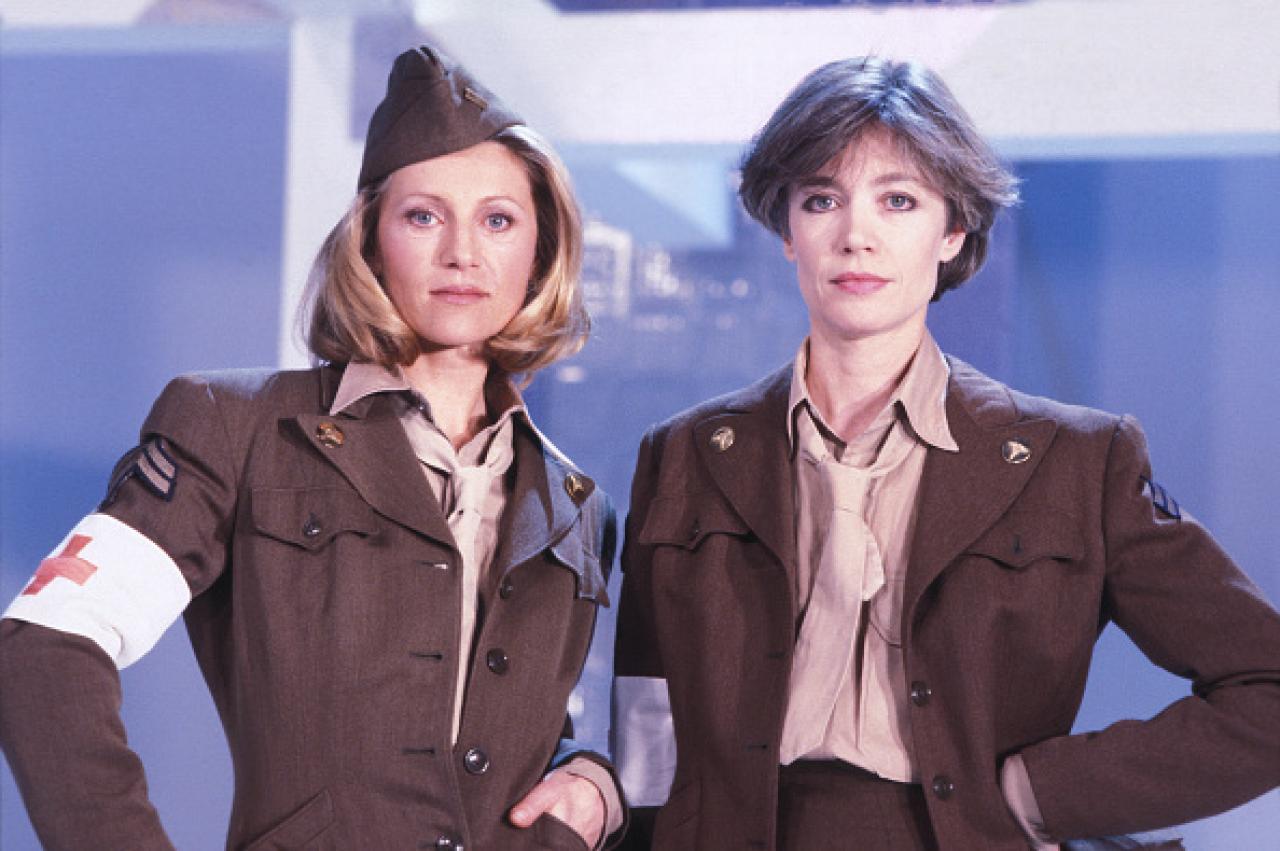 Sheila et Françoise Hardy sur le plateau de l'émission 'Formule à Paris en mars 1984.