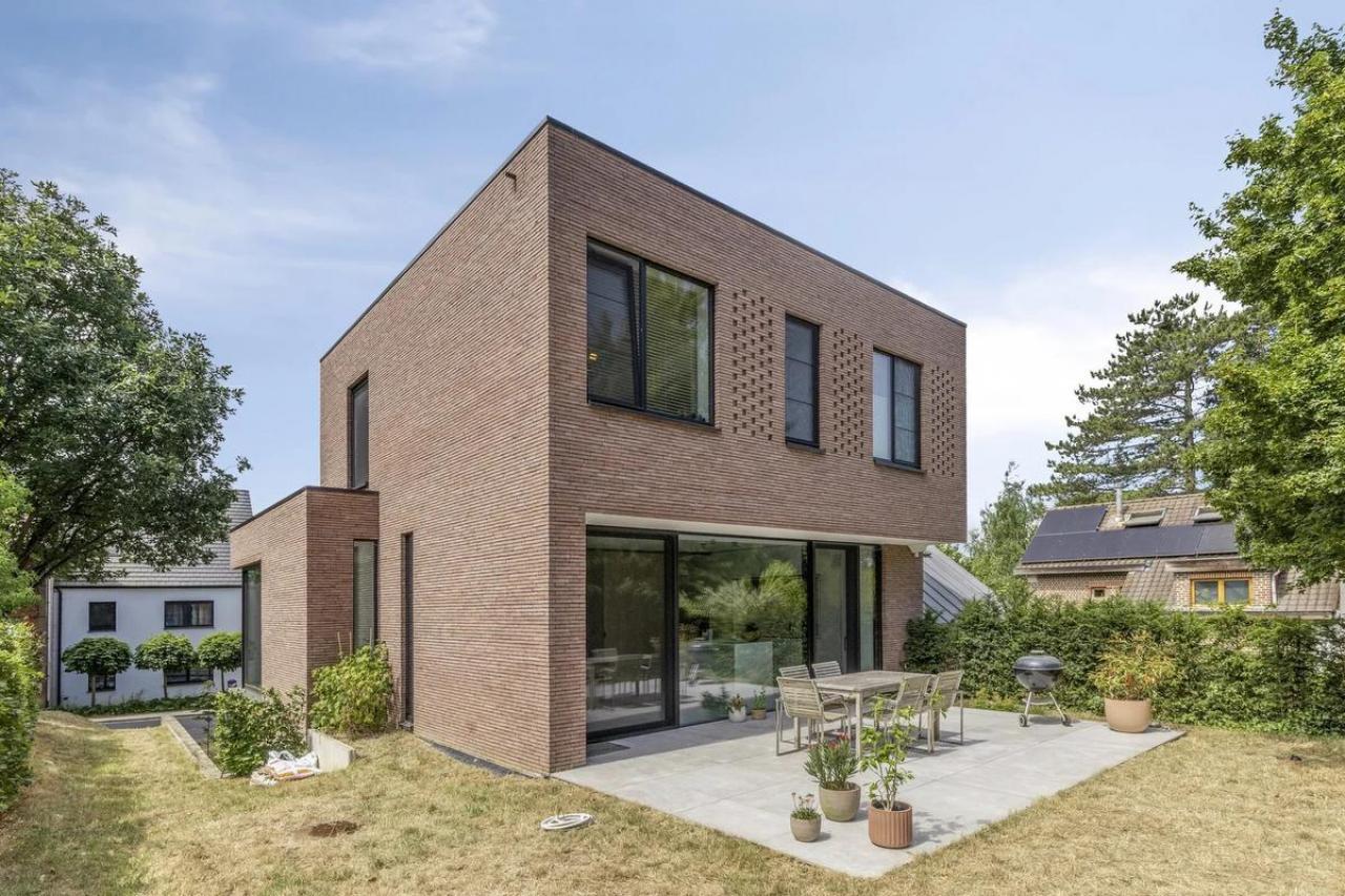 Van overal in huis is er contact met de omgeving.