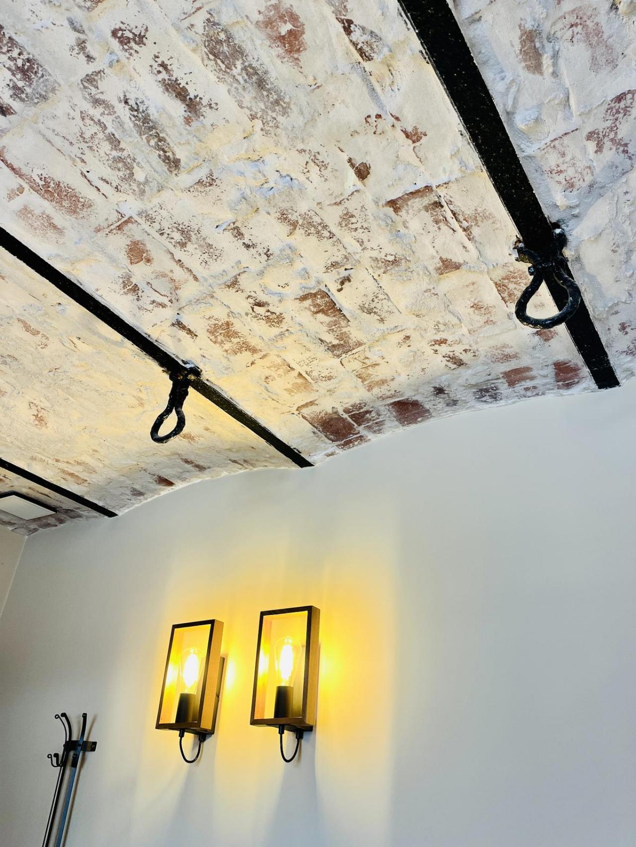 Ook in de vakantiewoning bleven details uit het verleden bewaard.