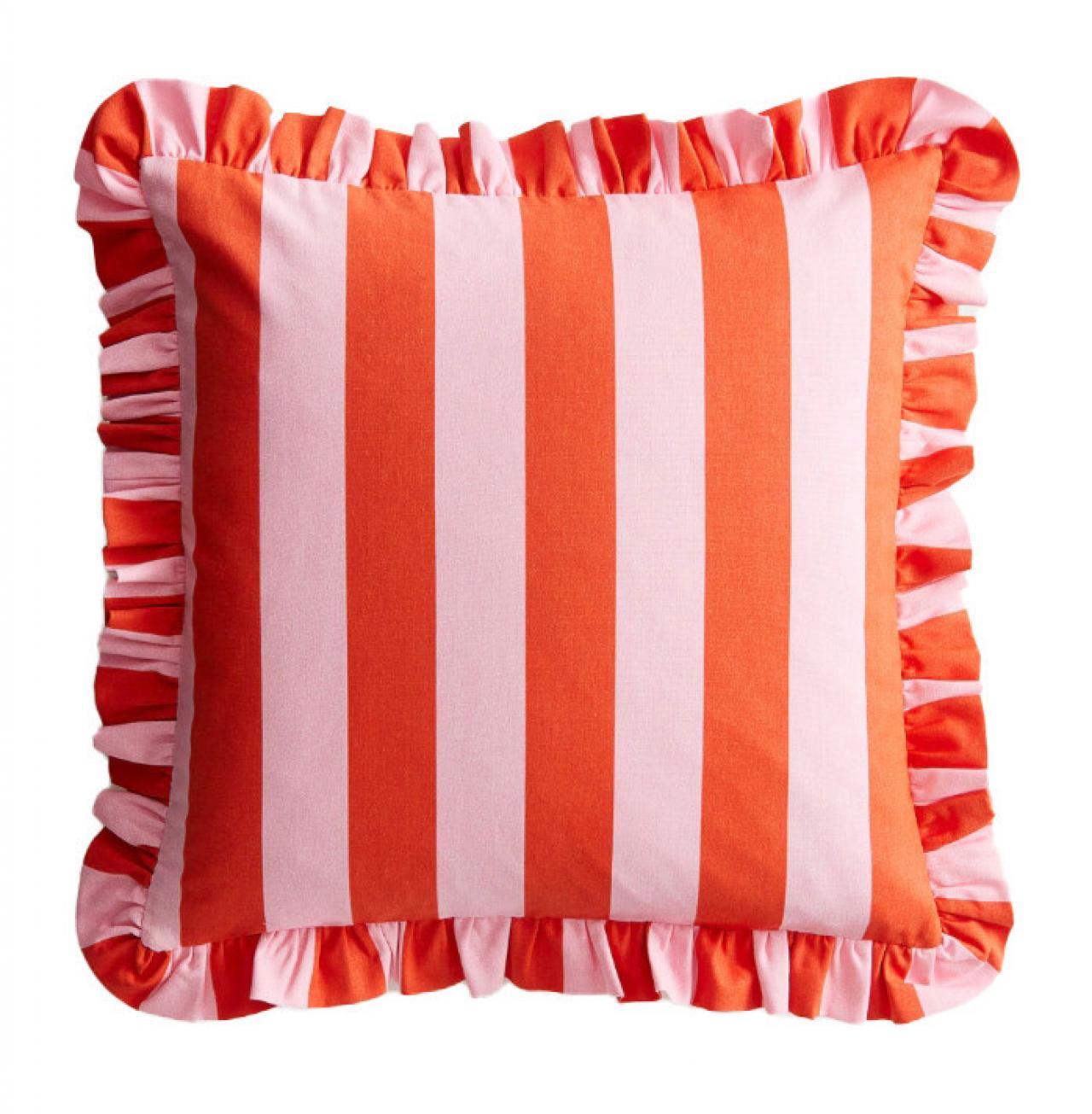 Kussenhoes met volants - € 9,99 per stuk - H&M Home.