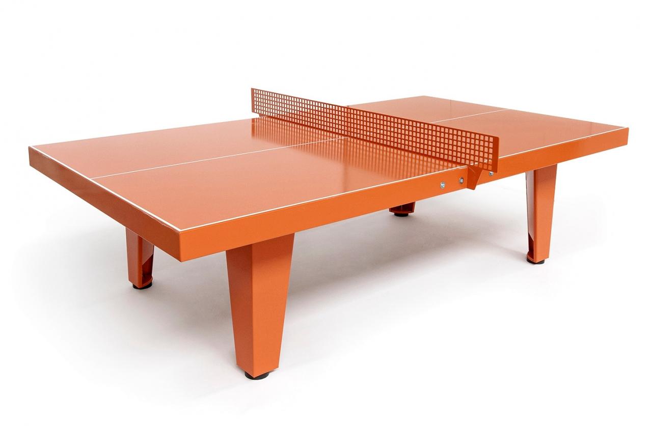 Pingpongtafel van aluminium, kan in elke RAL-kleur worden gespoten - € 13.463 - webshop.pietheineek.nl.