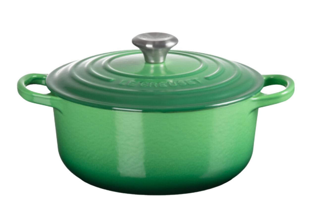 Stoofpan in geëmailleerd gietijzer - € 265 - Le Creuset.