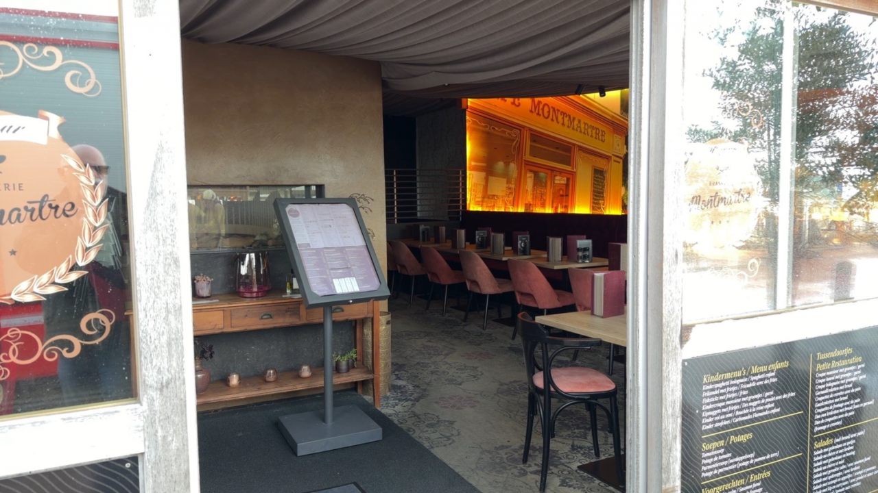Restaurant Montmartre op de Zeedijk in Blankenberge gaat deze middag gewoon weer open na de brand woensdagochtend. (foto JVM)