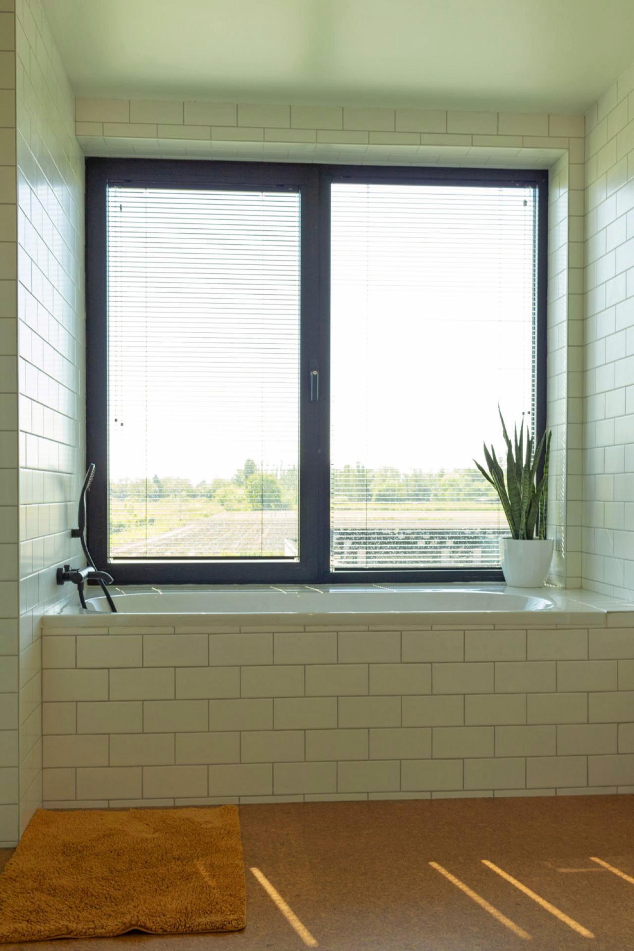 Van overal is er zicht op het omringende landschap. (foto Senne Van Tricht)