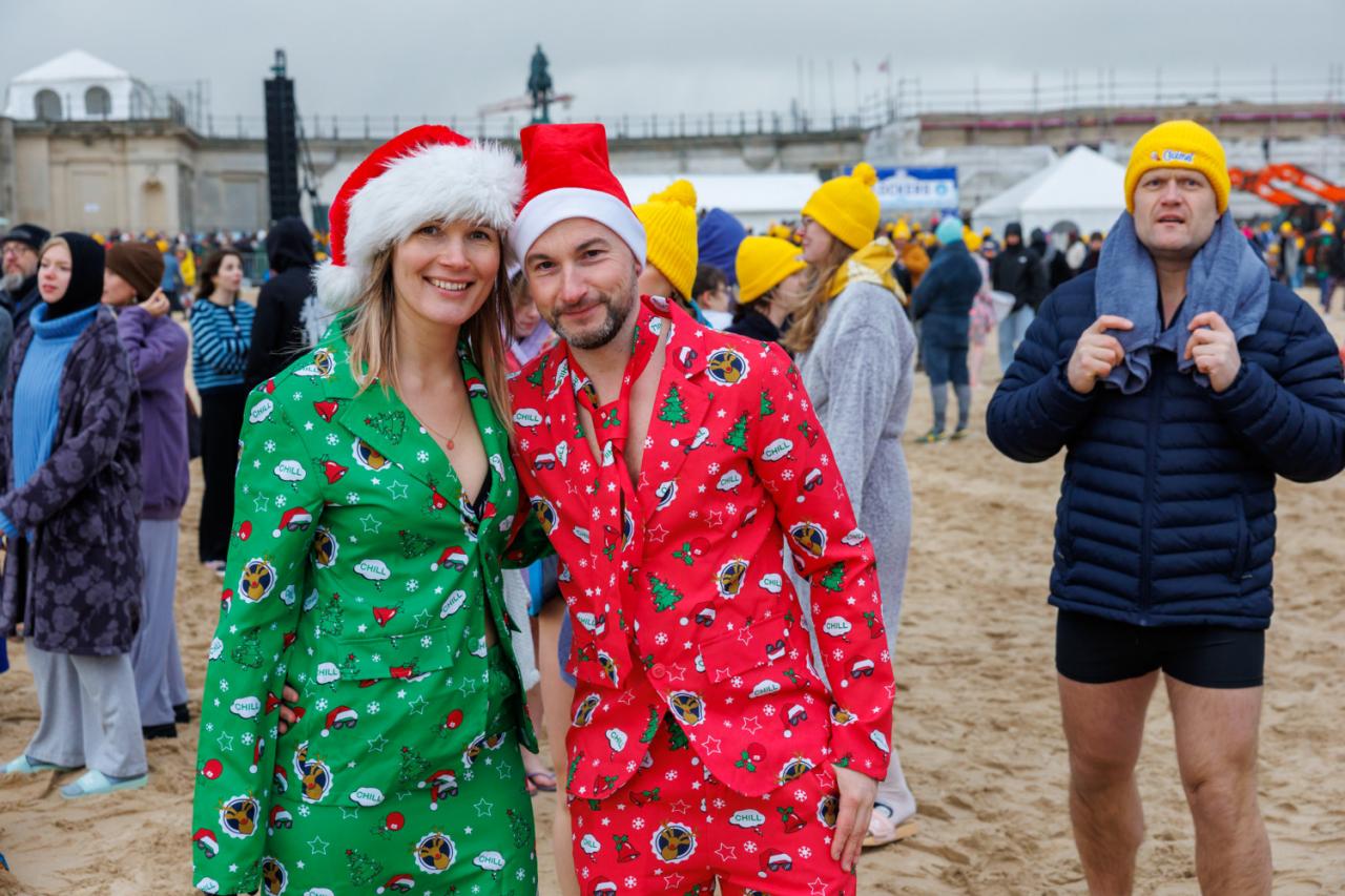 20260103 - Oostende - West-Vlaanderen: Sfeerbeeld - Nieuwjaarsduik - Kw© Foto Kurt bvba0475 / 75 39 89051 / 72 67 39info@fotokurt.bewww.fotokurt.be