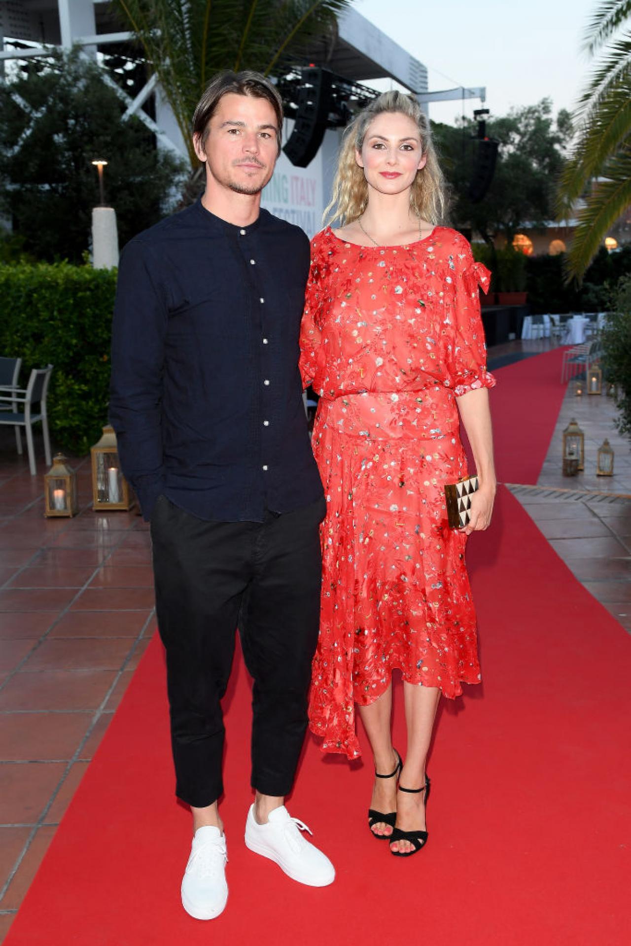 CAGLIARI, ITALY - JUNE 15:  Josh Hartnett and Tamsin Egerton attend the 'Filming Italy Sardegna Festival' Dinner at Forte Village Resort on June 15, 2018 in Santa Margherita di Pula, Cagliari, Italy.  (Photo by Daniele Venturelli/Daniele Venturelli/Getty Images)