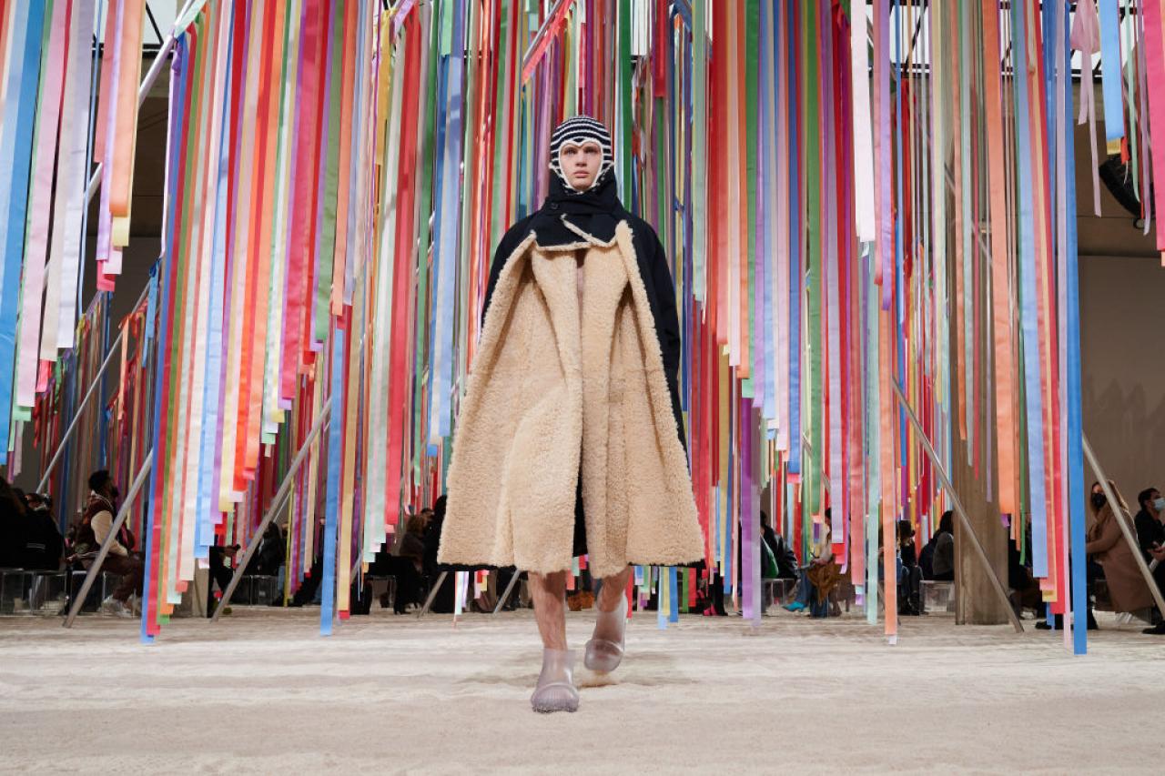 Balaclava's op de catwalk - Loewe Menswear Fall/Winter 2022-2023