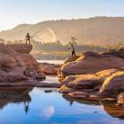 Woestijn met een rivier in een afgelegen landschap