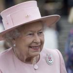 La Reine Elizabeth porte le même vernis depuis 30 ans et il fait peut-être partie de vote collection!