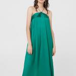 Longue robe satinée couleur émeraude