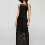 Longue robe noire avec dentelle