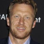 Interprété par Kevin McKidd