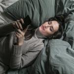 SOS insomnies: 5 applis et podcasts pour vous aider à bien dormir