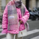 Chic et trendy: 8 manières de porter votre écharpe cet hiver