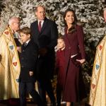 Prins William en prinses Kate met hun kinderen op het 'Together at Christmas' concert in Westminster Abbey.